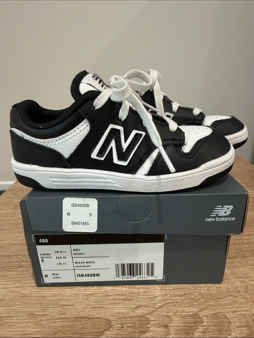 New Balance Kids 480, black and white